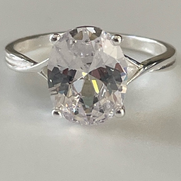 Sterling Silver Solitaire Oval Diamond Ring - Picture 3 of 10